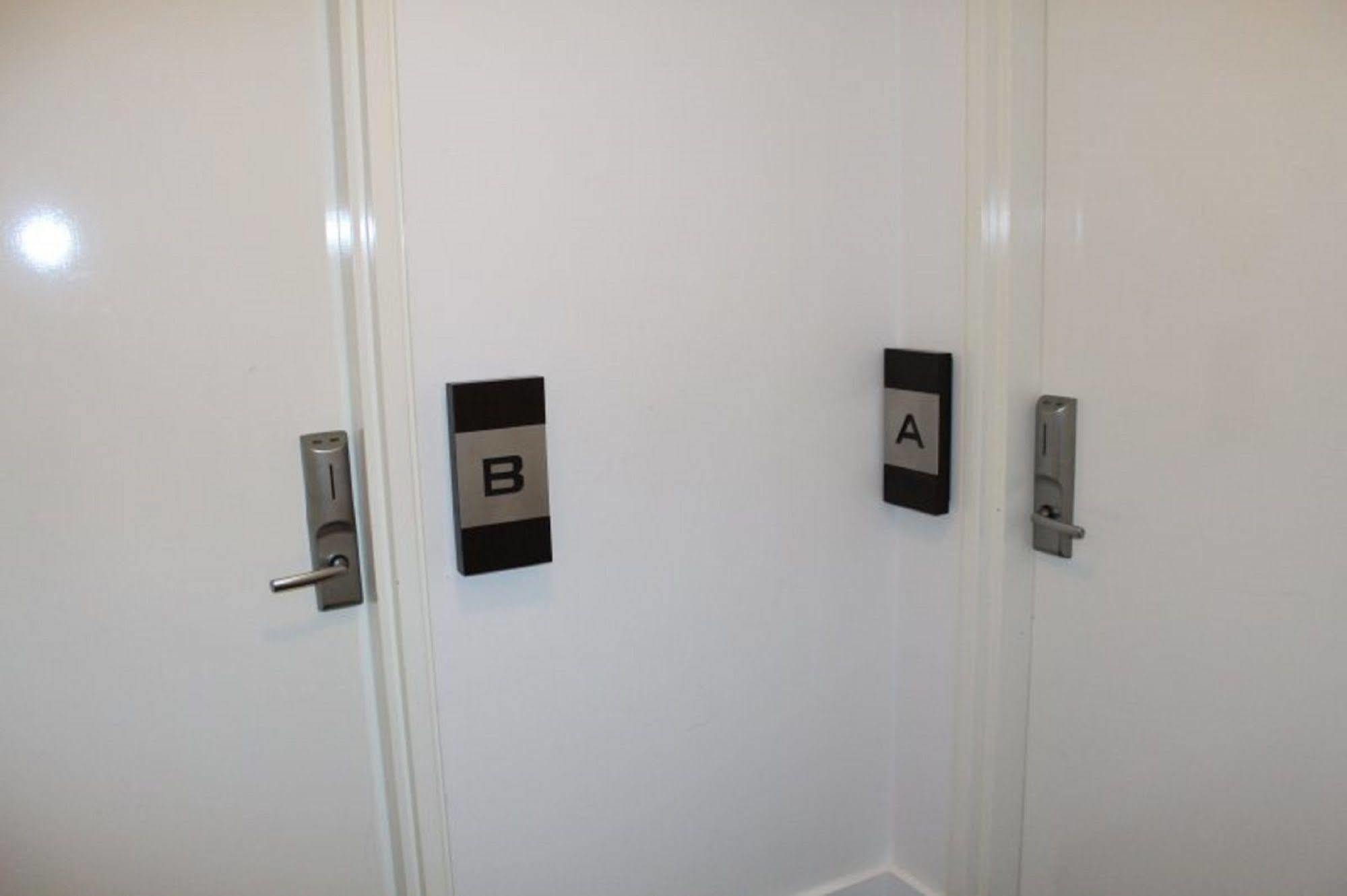 Chancellor Lakeside Apartments Gold Coast Zewnętrze zdjęcie